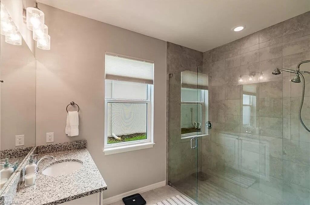 Photo of Bathroom in Naples