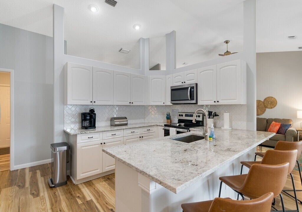 Photo of Kitchen in Sebastian Highlands