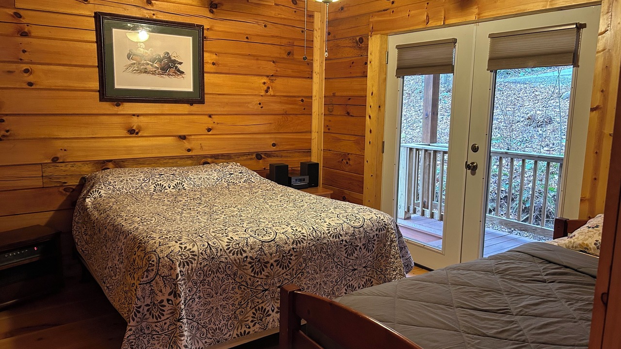 Photo of Bedroom in Robbinsville