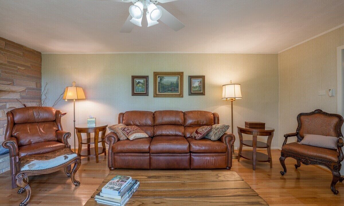 Photo of Livingroom in Penrose