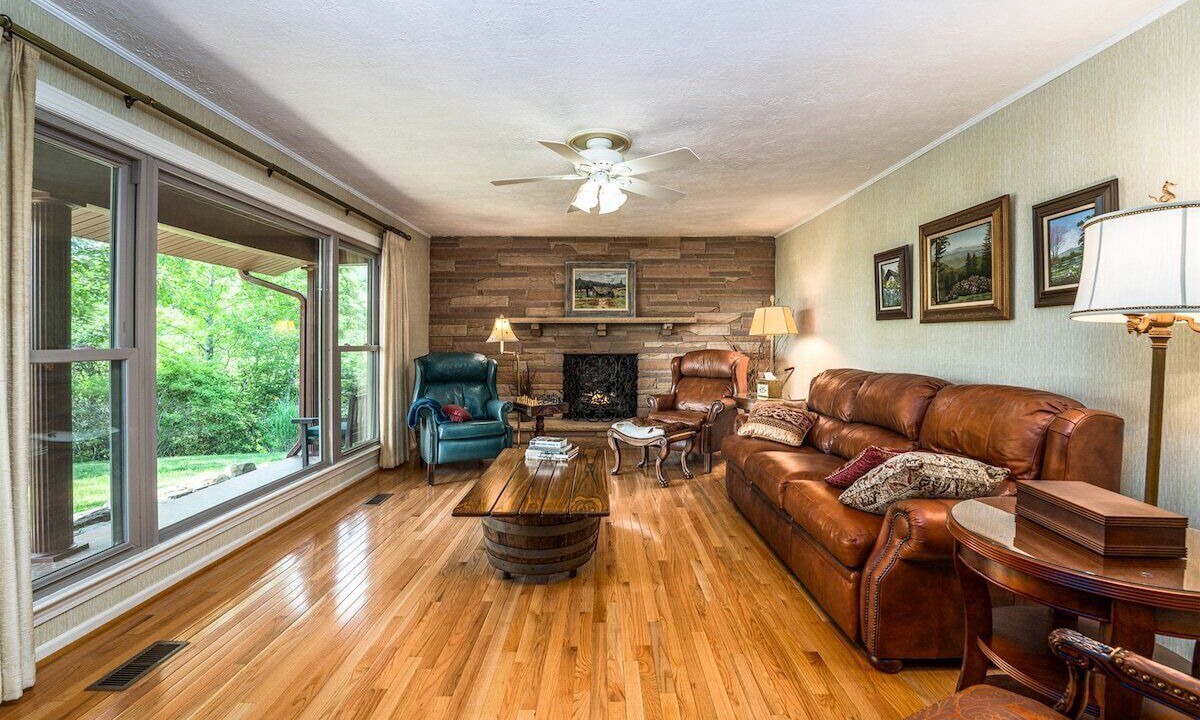 Photo of Livingroom in Penrose