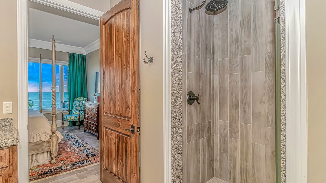 Photo of Bathroom in Inlet Harbour