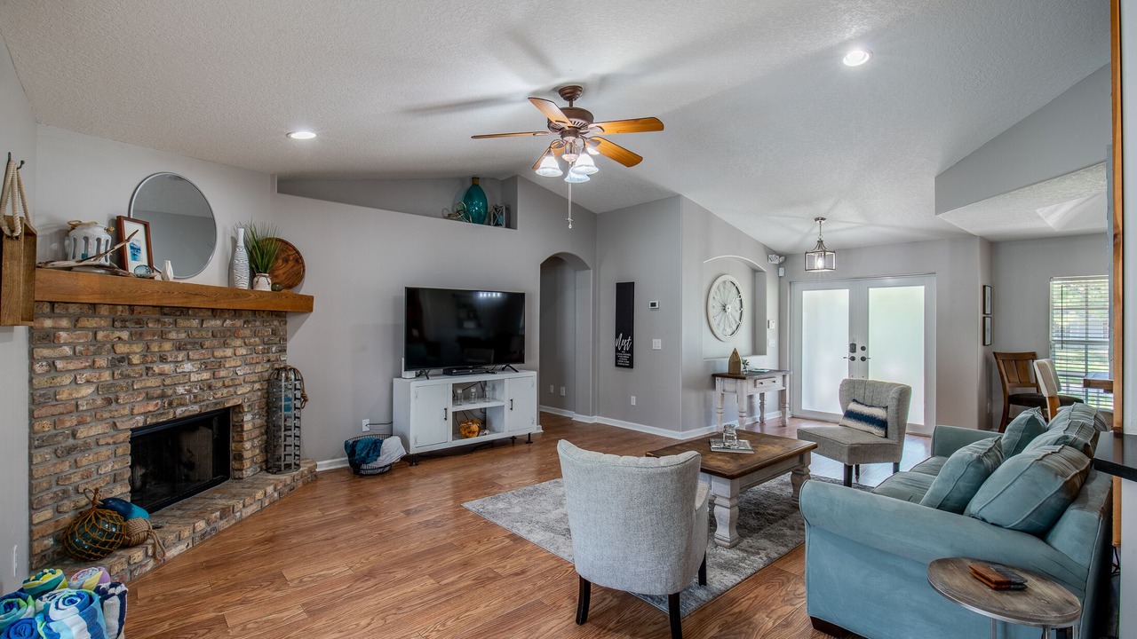Photo of Livingroom in Vero Lake Estates