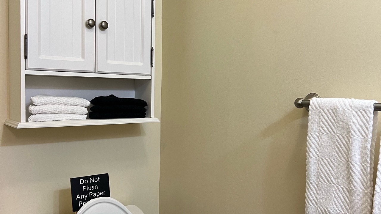 Photo of Bathroom in Calhoun Falls