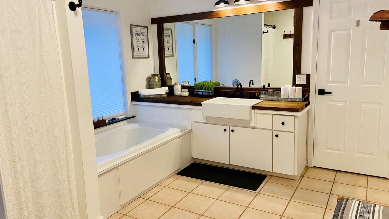 Photo of Bathroom in Sebring