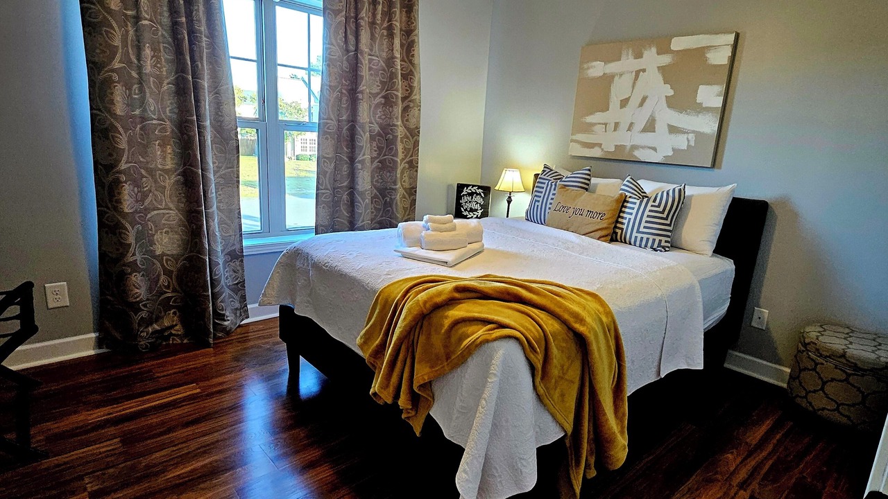 Photo of Bedroom in Olivia