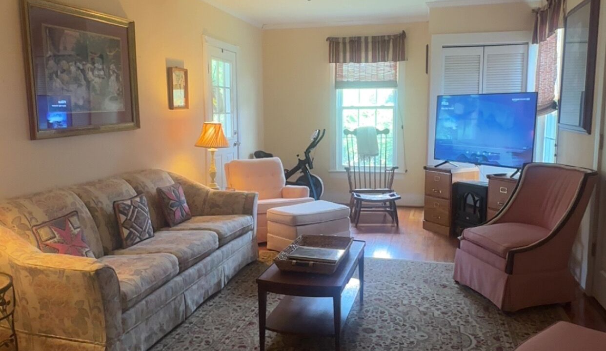 Photo of Livingroom in Ruffin