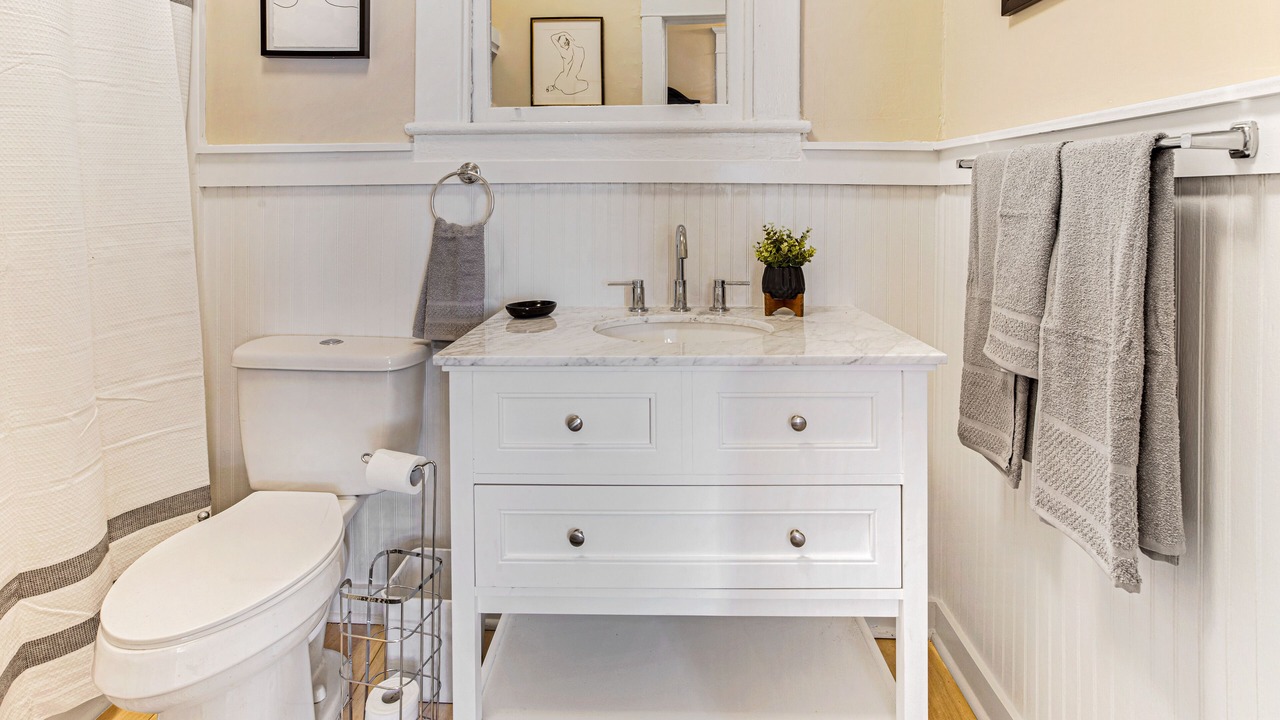 Photo of Bathroom in Savannah Victorian District