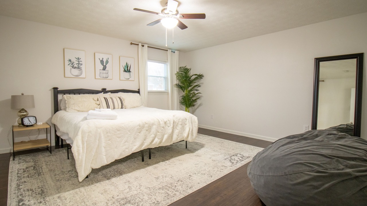 Photo of Bedroom in Taylors