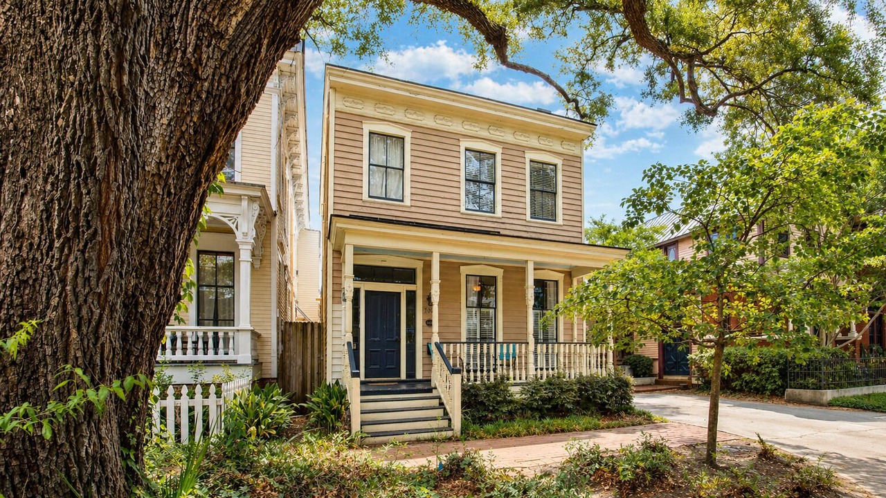 Photo of Outdoor in Savannah Victorian District
