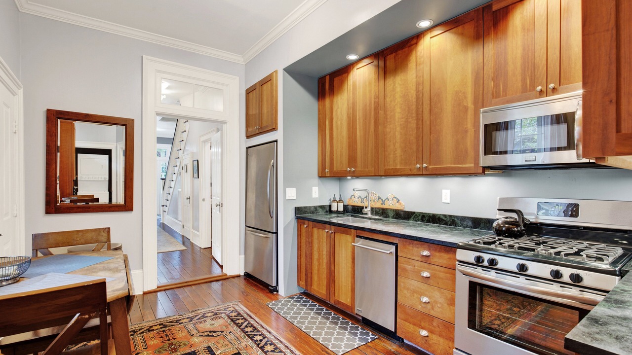 Photo of Kitchen in Savannah Victorian District
