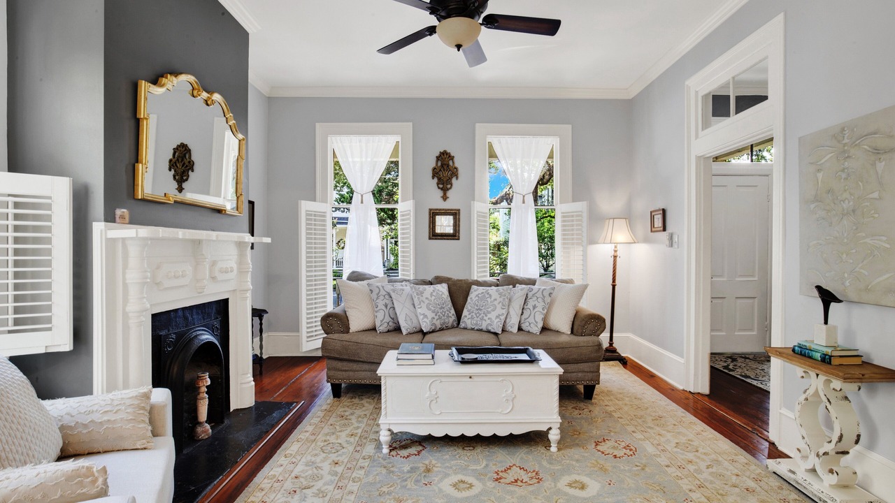 Photo of Livingroom in Savannah Victorian District