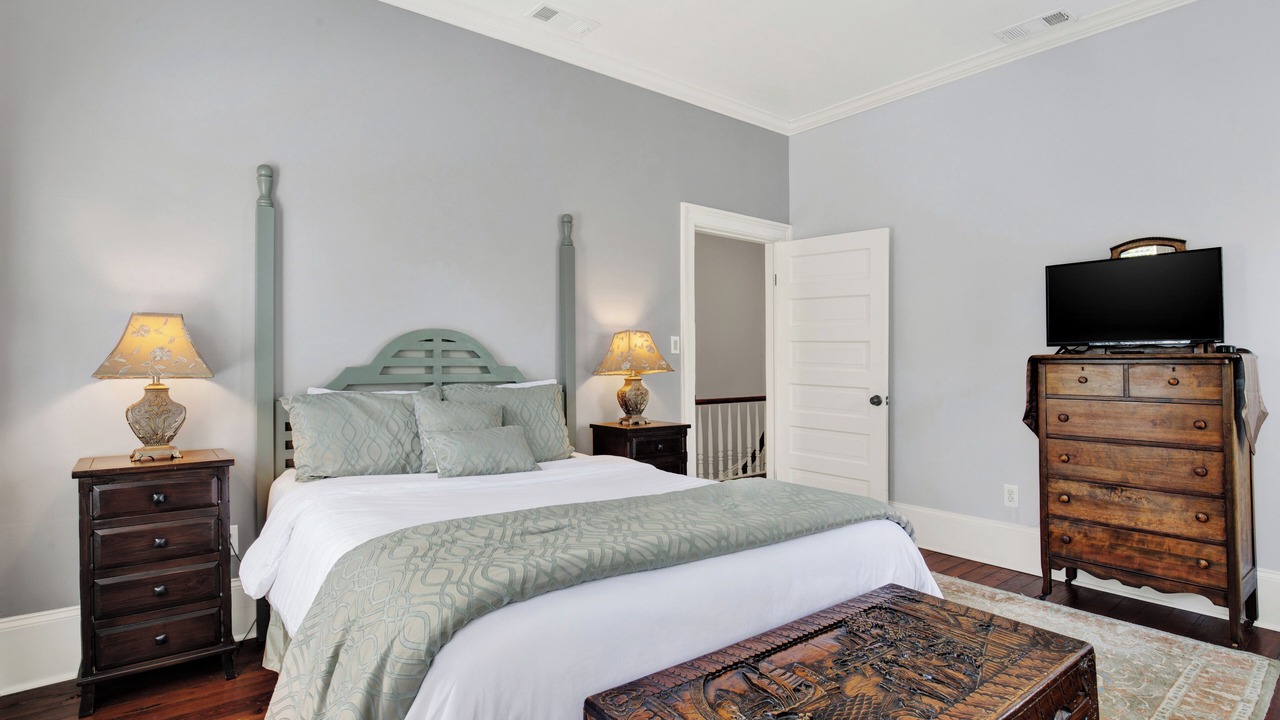 Photo of Bedroom in Savannah Victorian District