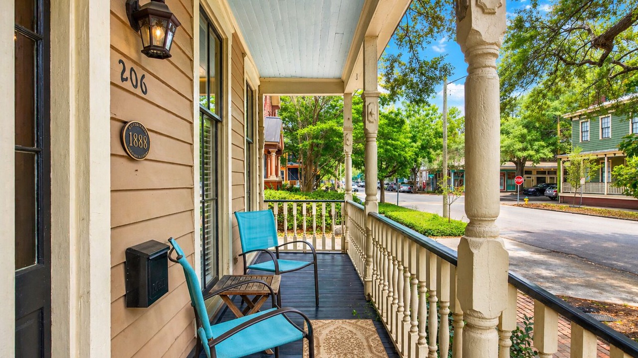 Photo of Outdoor in Savannah Victorian District