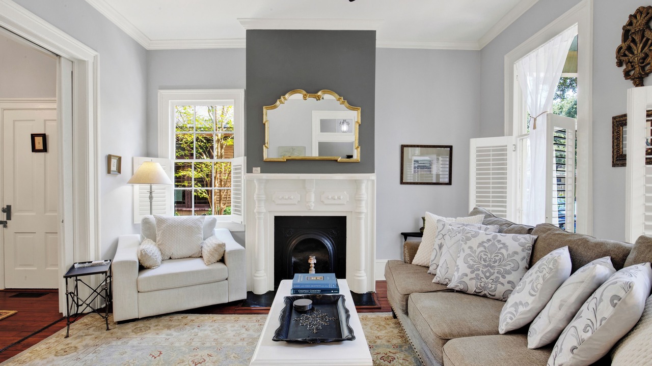 Photo of Livingroom in Savannah Victorian District