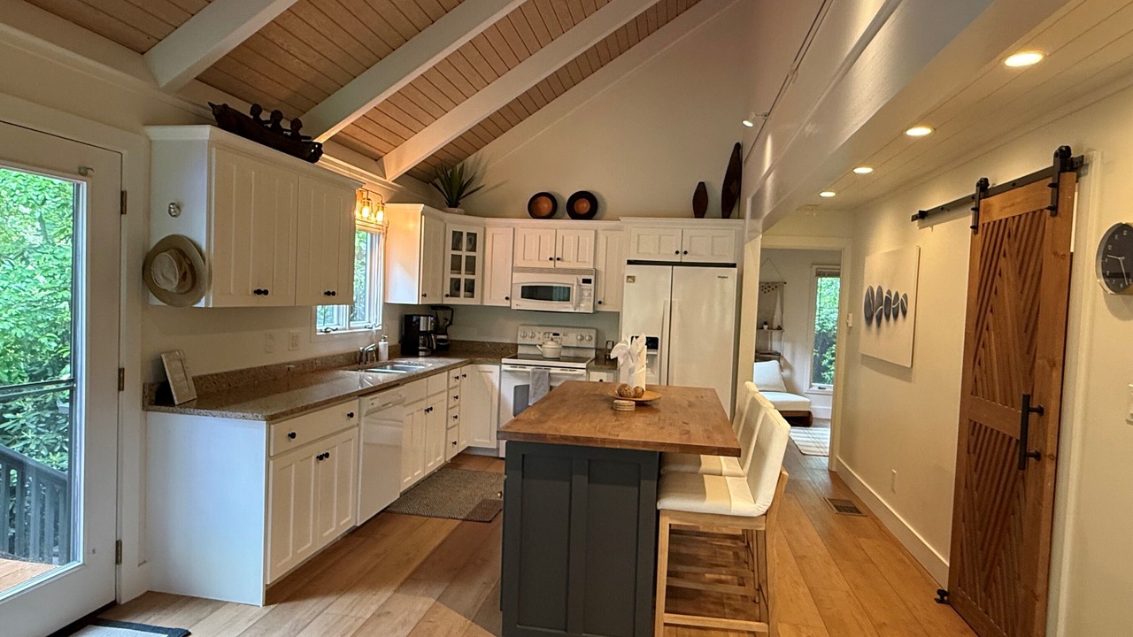 Photo of Kitchen in Lake Toxaway