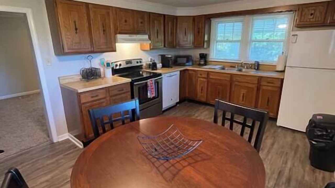 Photo of Kitchen in Seymour