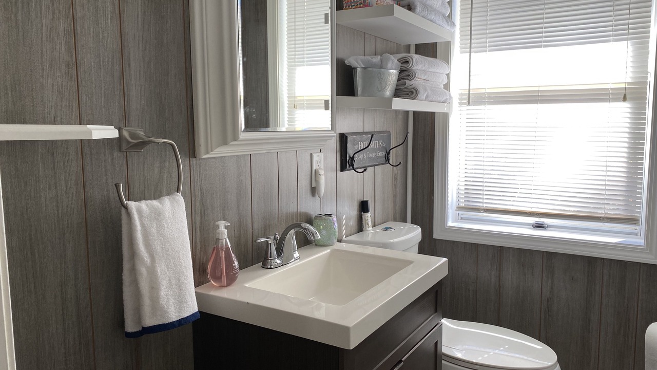Photo of Bathroom in Martin