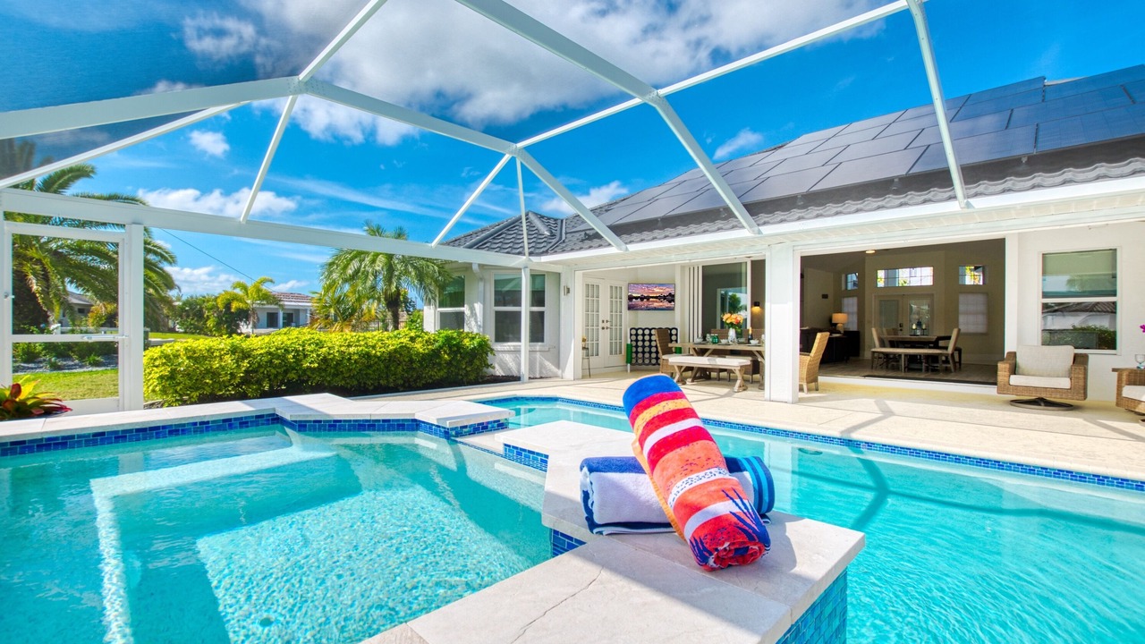 Photo of Outdoor in Pelican
