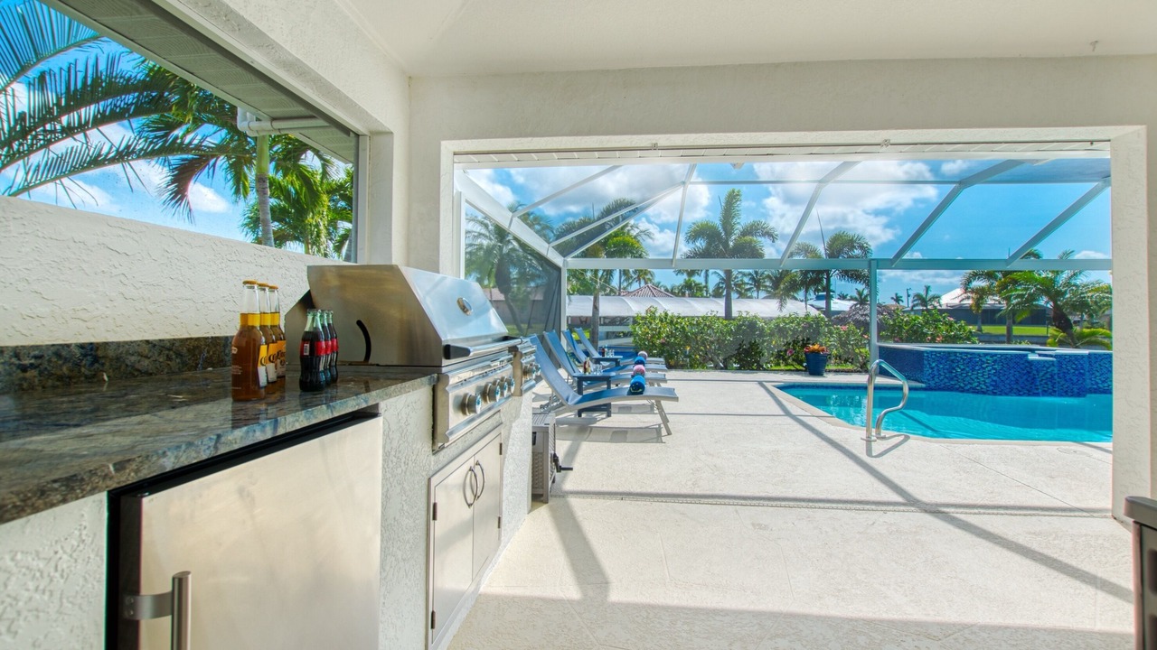 Photo of Outdoor in Pelican