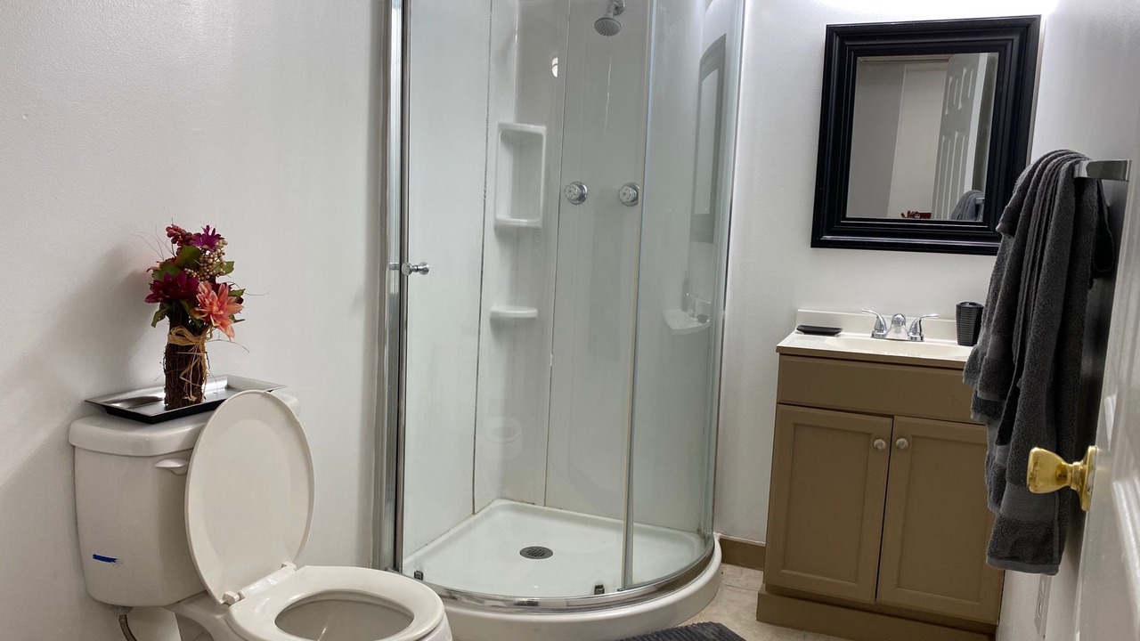 Photo of Bathroom in Oak Park