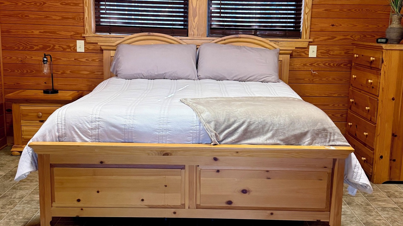 Photo of Bedroom in Appling County