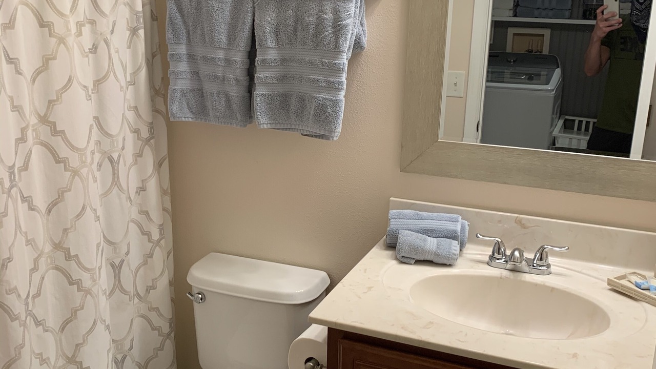 Photo of Bathroom in Crestwynd Bay