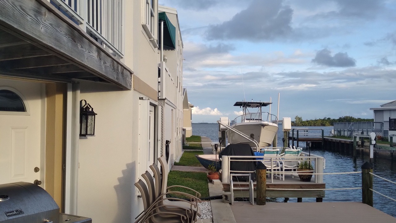 Photo of Patio Balcony in Nettles Island