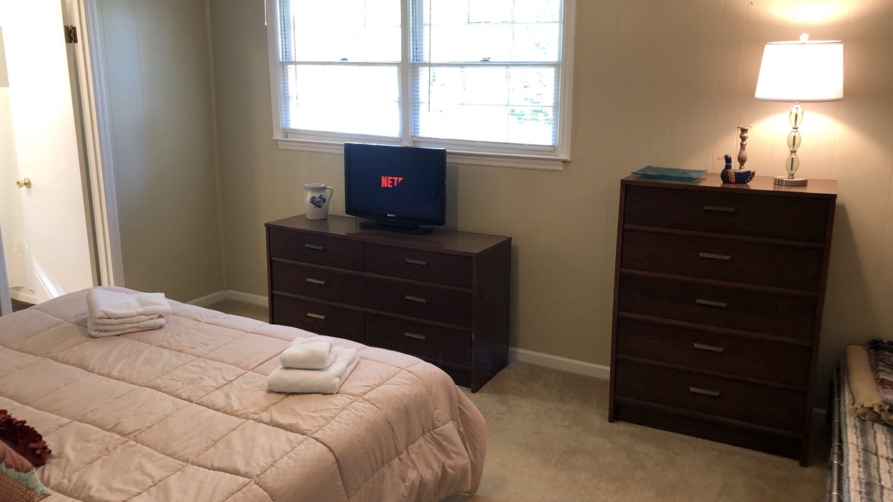 Photo of Bedroom in Saluda
