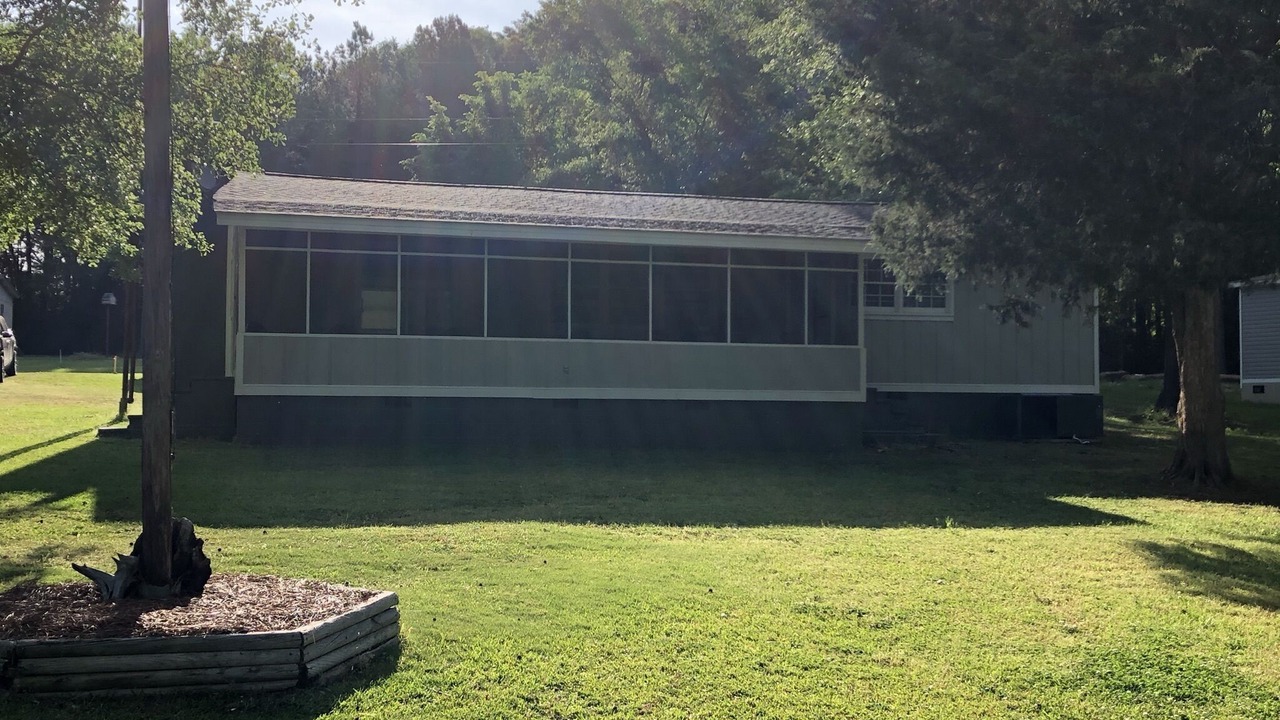 Photo of Outdoor in Saluda