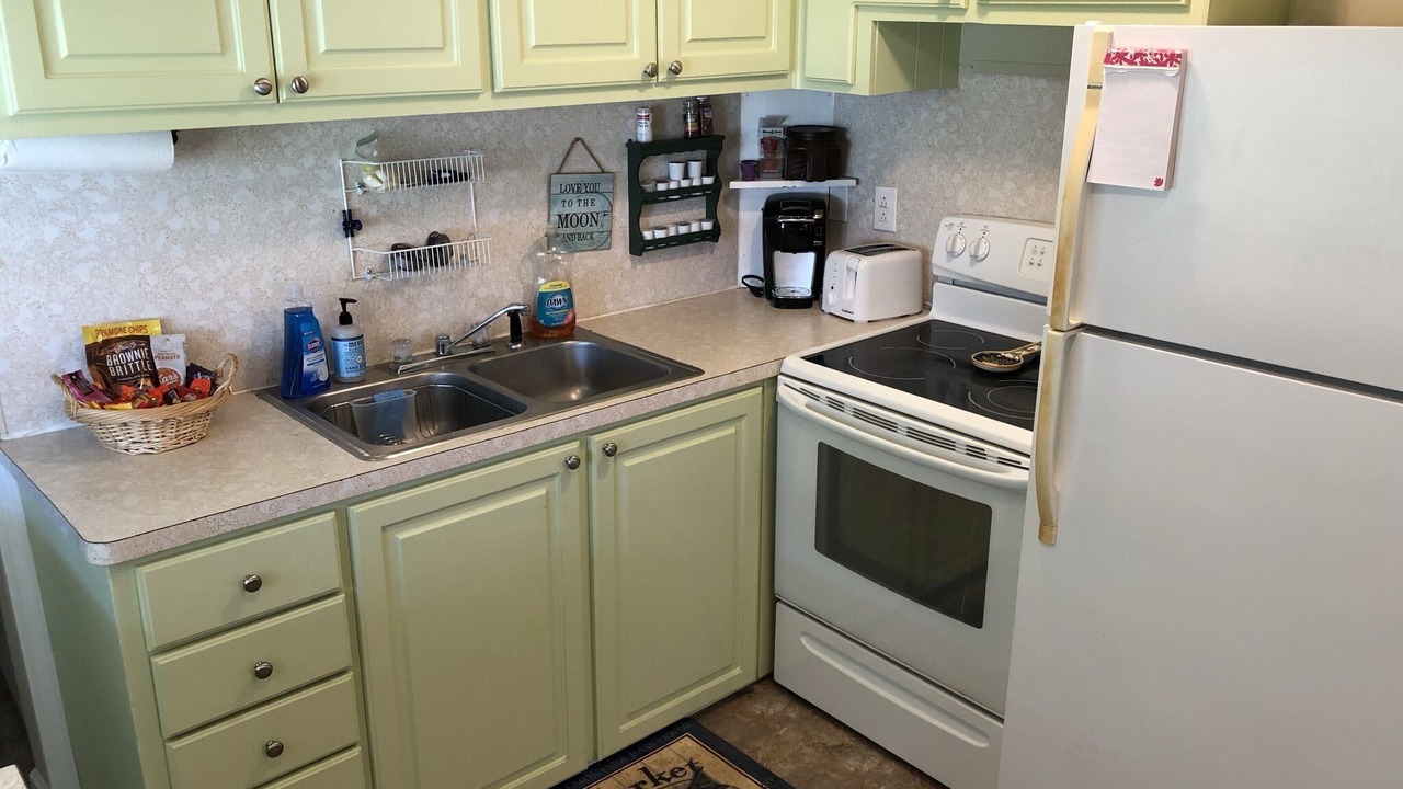 Photo of Kitchen in Saluda