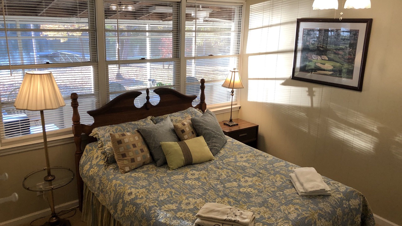 Photo of Bedroom in Saluda