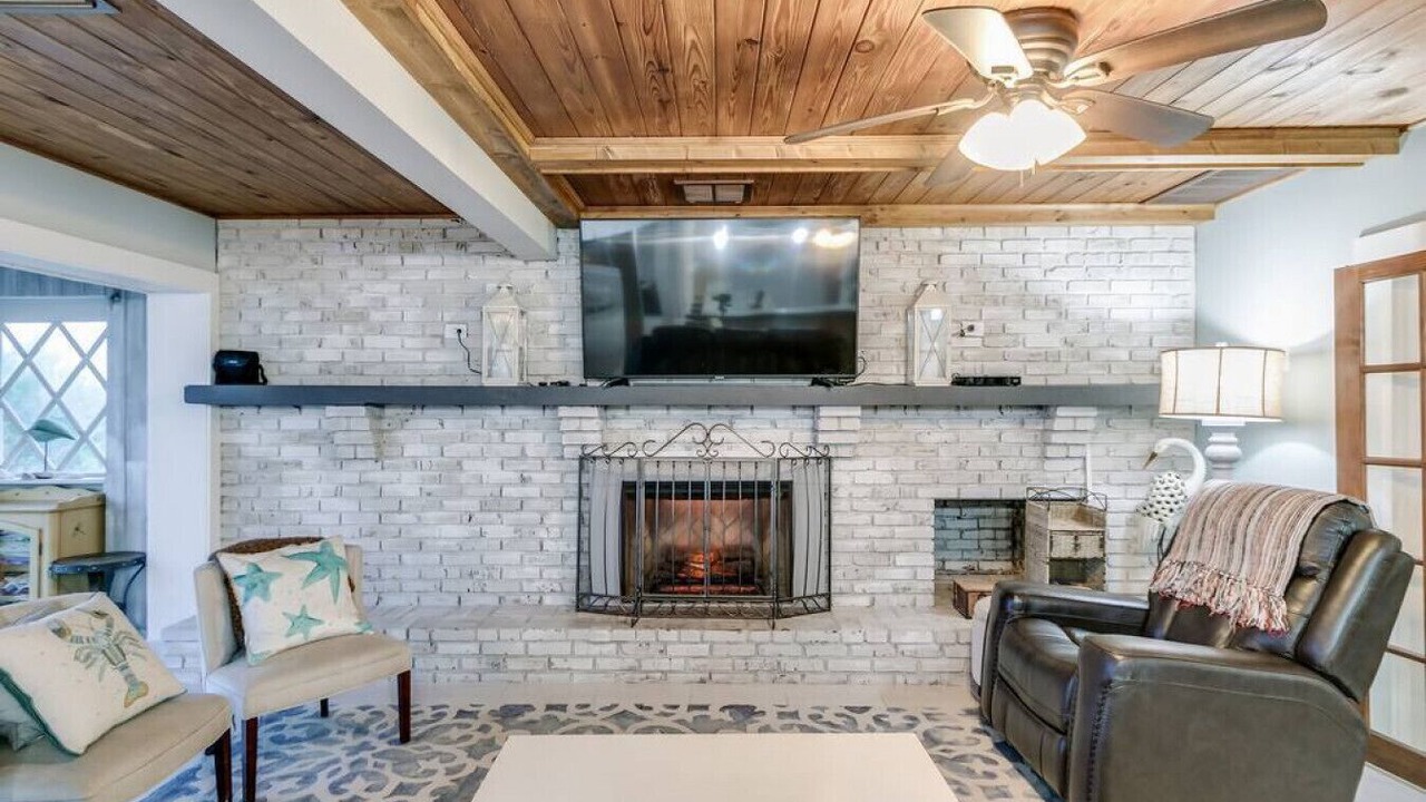 Photo of Livingroom in Floridana Beach