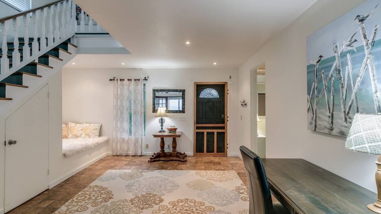 Photo of Bedroom in Floridana Beach