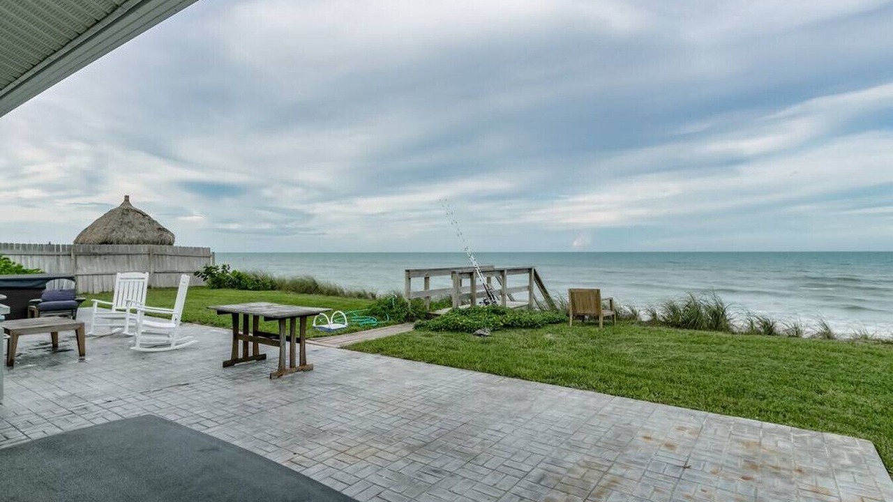 Photo of Patio Balcony in Floridana Beach