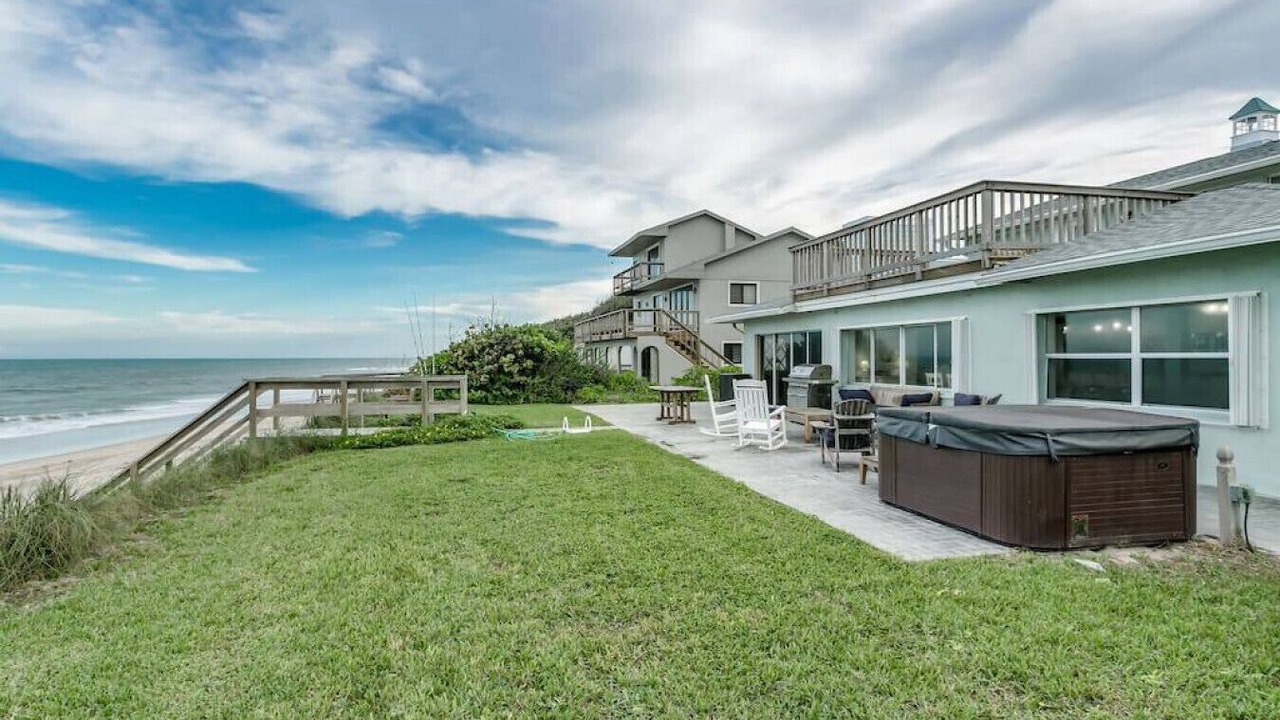 Photo of Patio Balcony in Floridana Beach