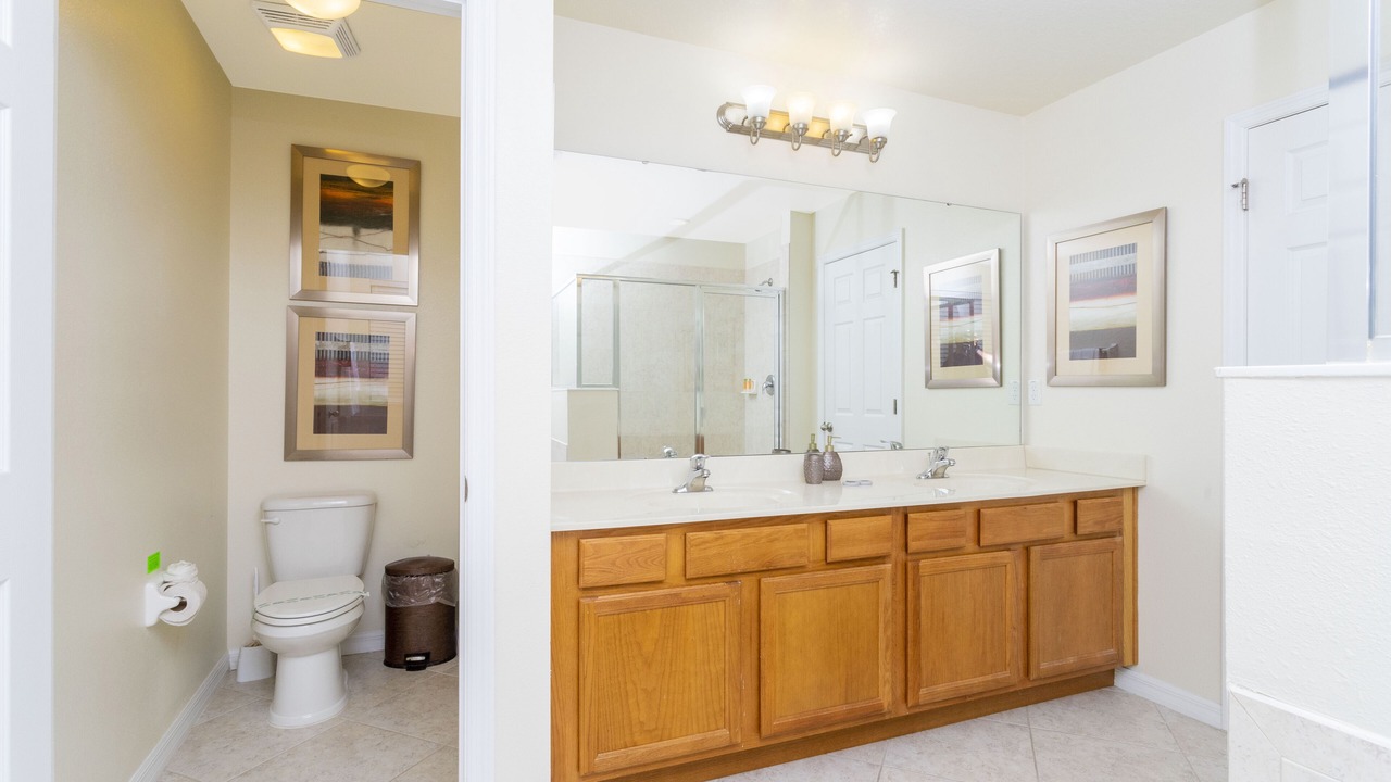 Photo of Bathroom in Veranda Palms
