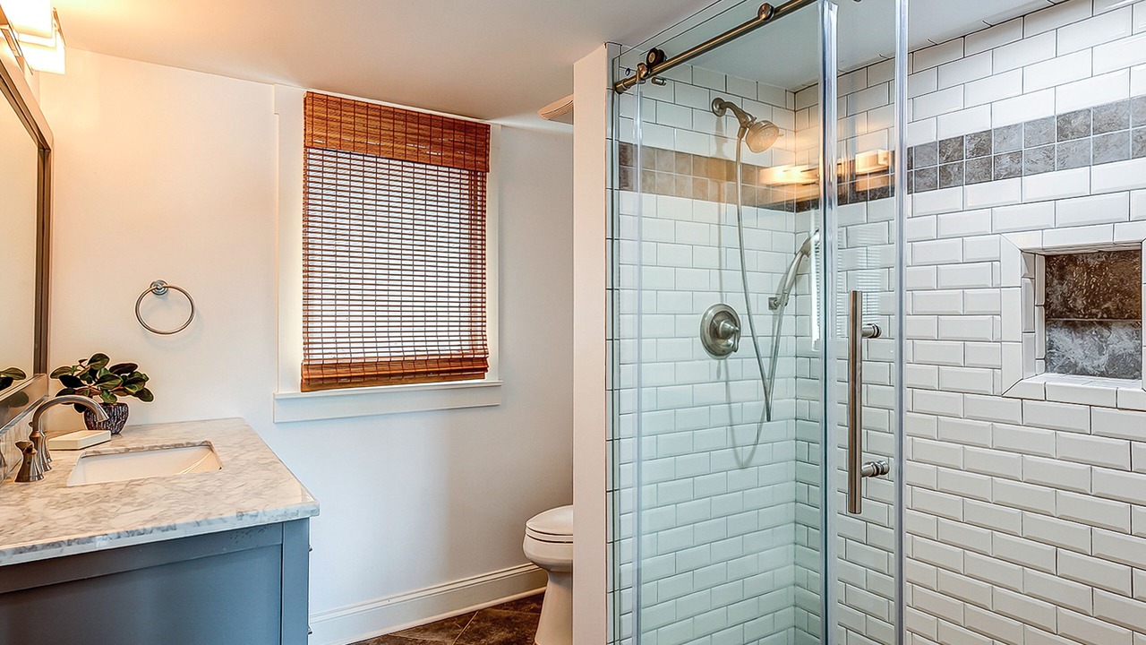 Photo of Bathroom in Shelter Cove