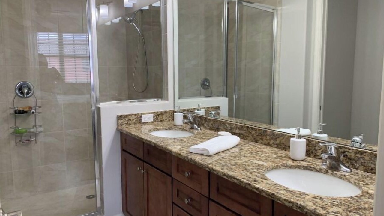 Photo of Bathroom in Ole