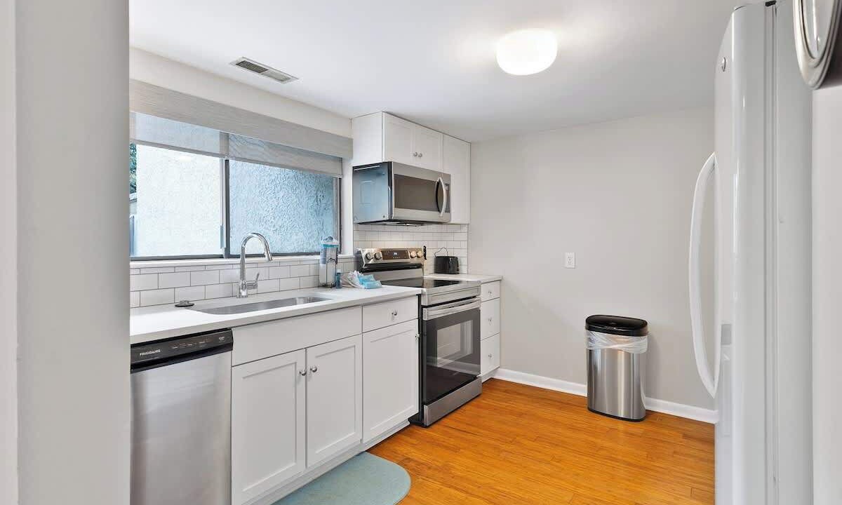Photo of Kitchen in Folly Field