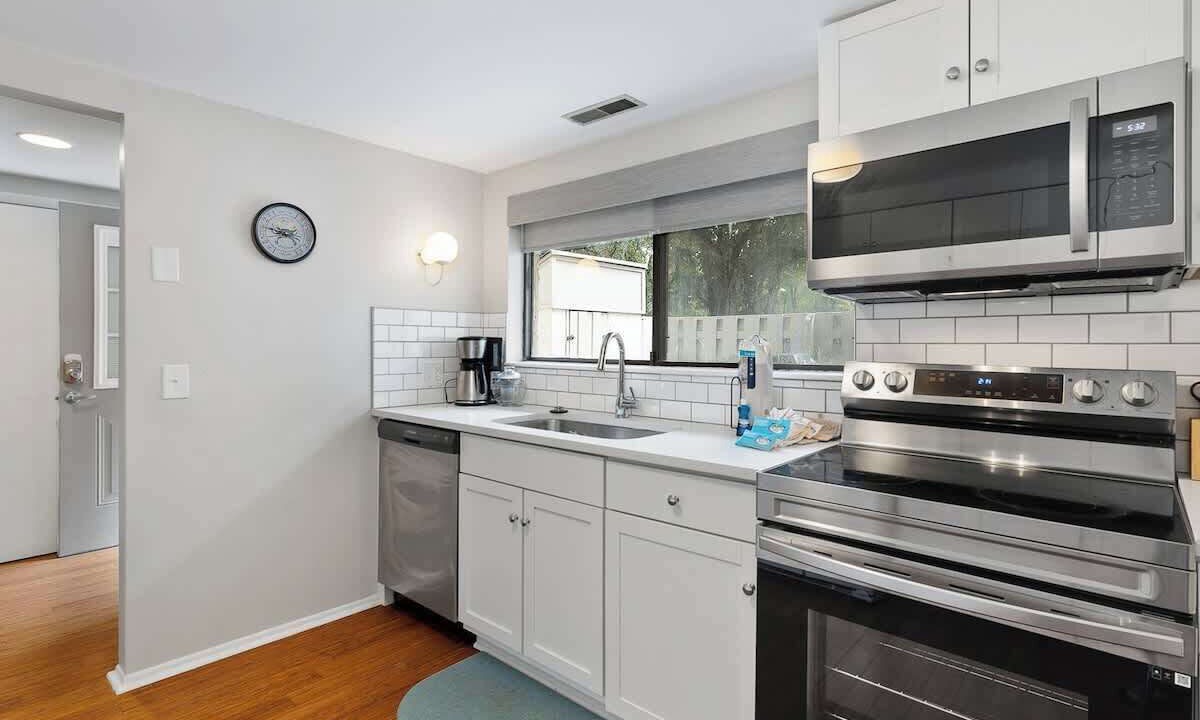 Photo of Kitchen in Folly Field
