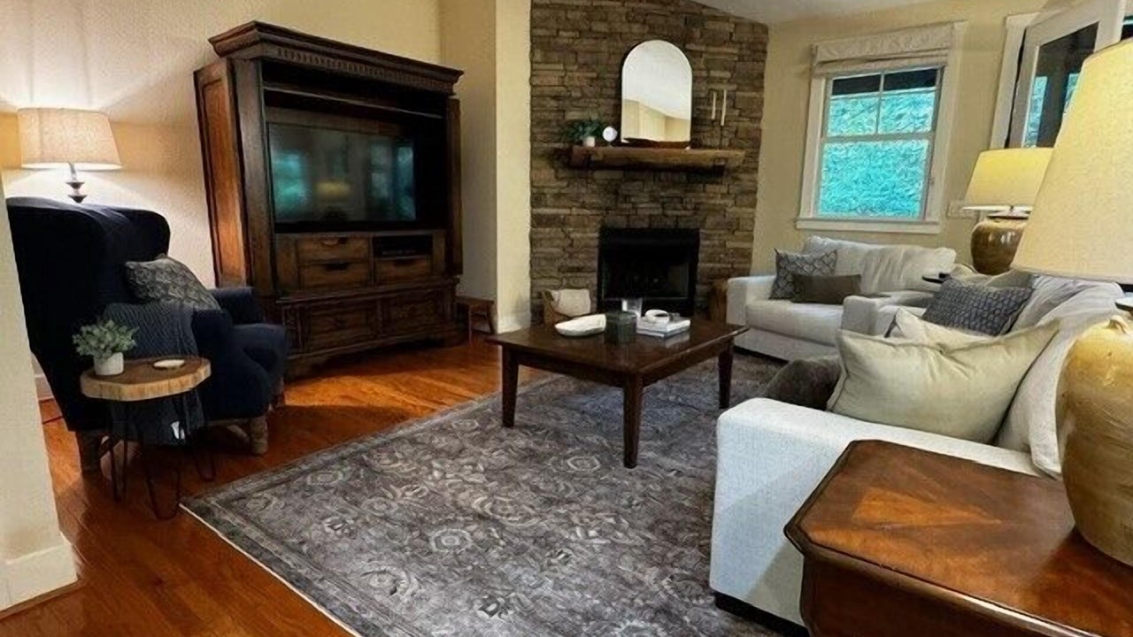 Photo of Livingroom in Bear Lake Reserve
