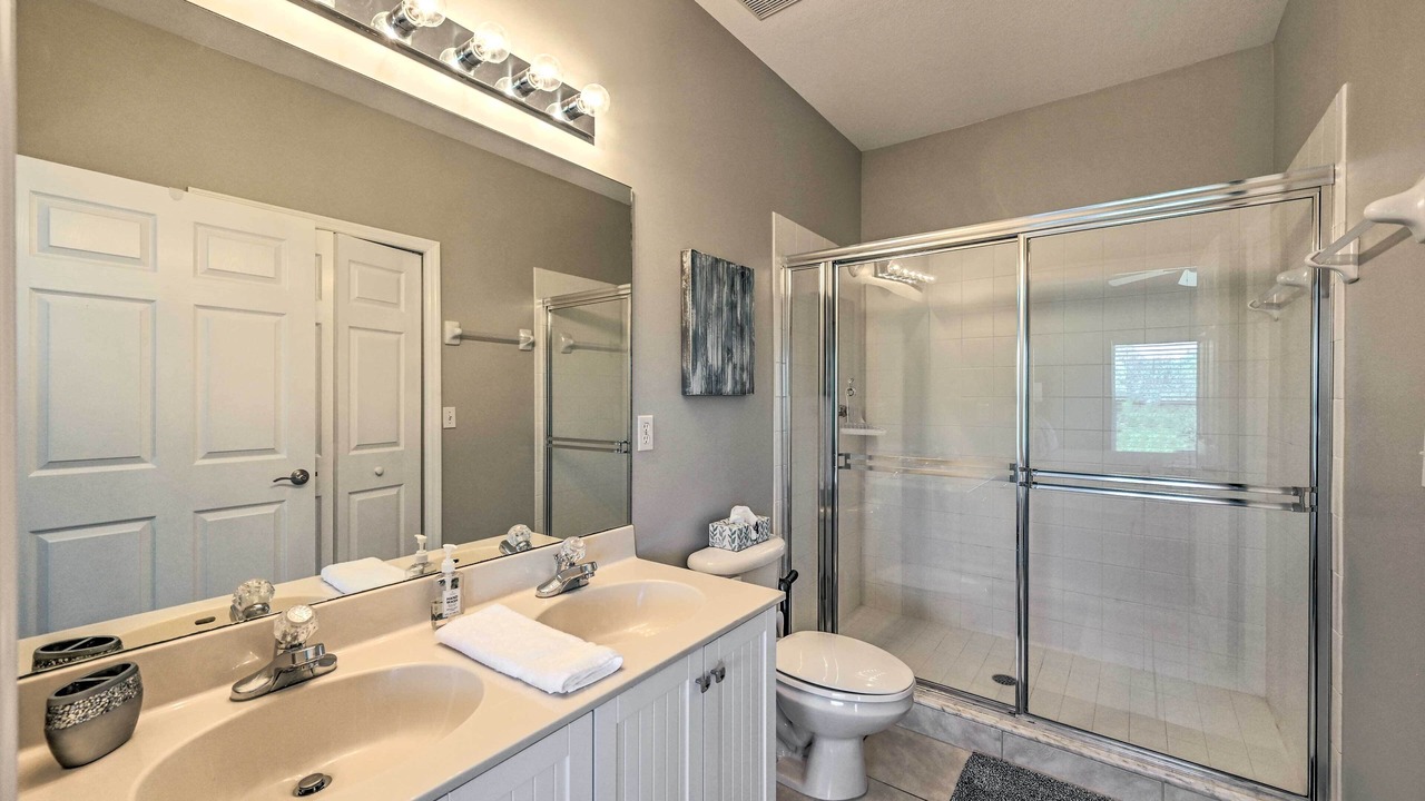 Photo of Bathroom in Ole