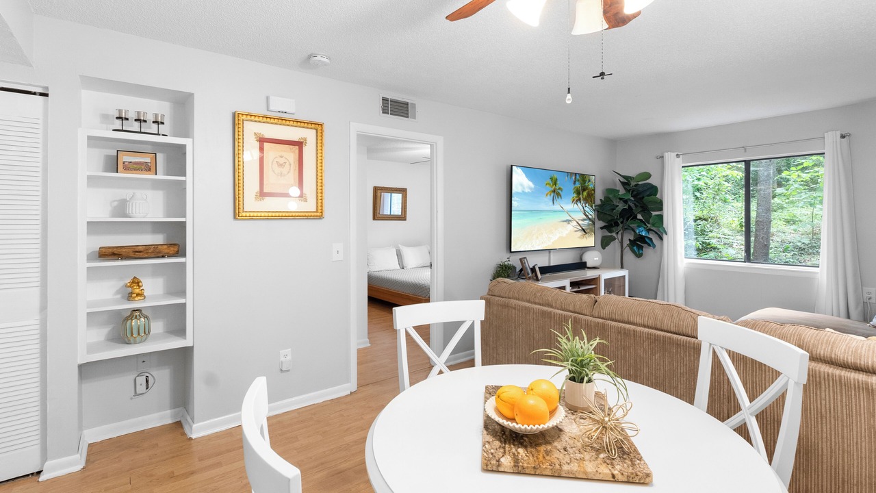 Photo of Livingroom in Clemson