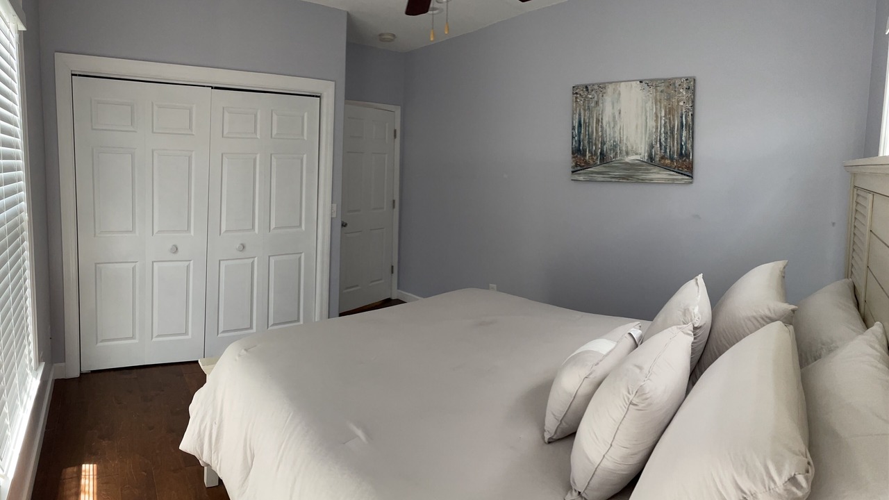 Photo of Bedroom in Gulfport