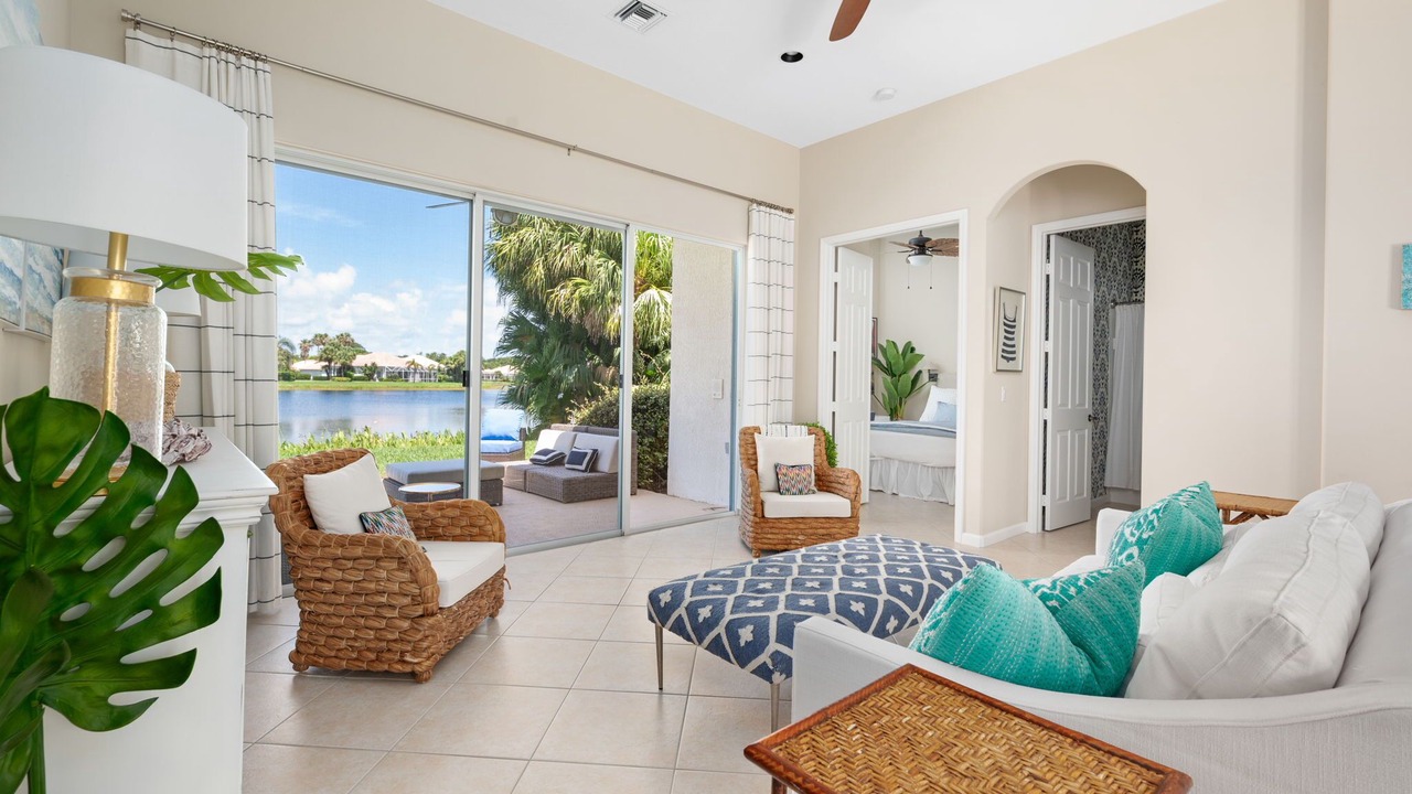 Photo of Livingroom in Marbrisa