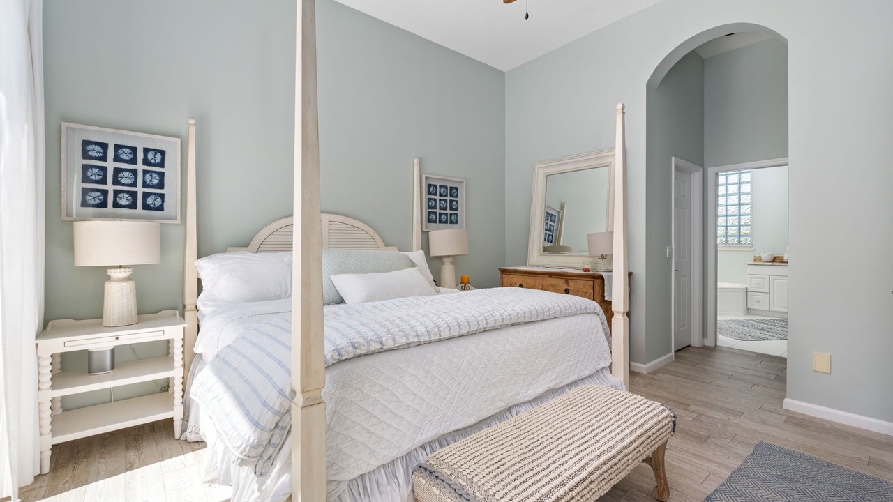 Photo of Bedroom in Marbrisa