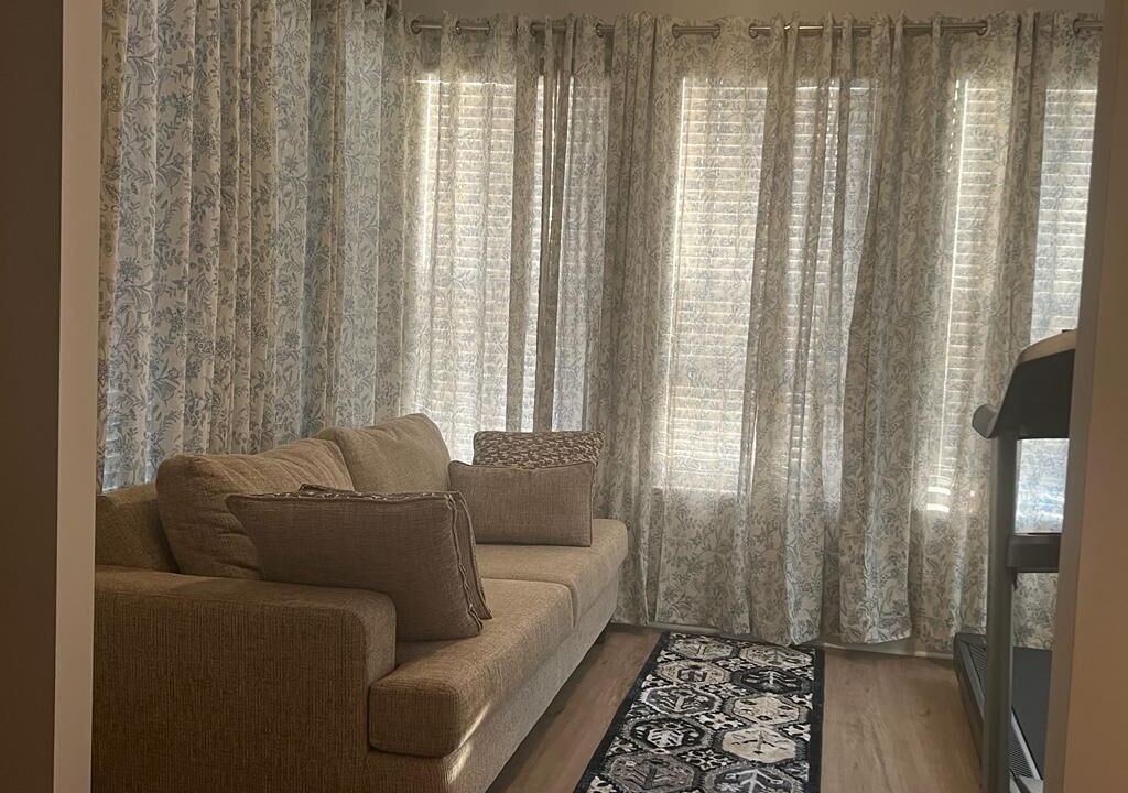 Photo of Livingroom in Greer