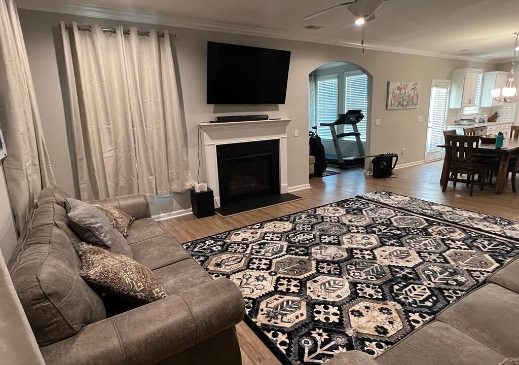 Photo of Livingroom in Greer