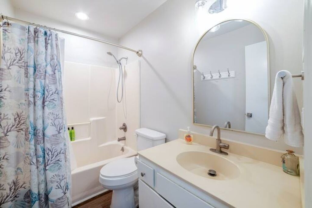 Photo of Bathroom in Emerald Isle